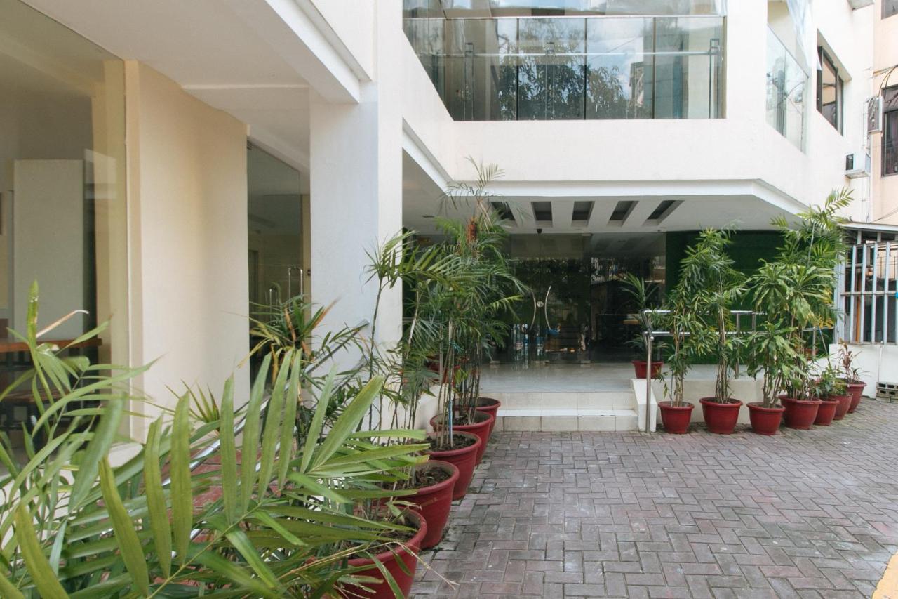 Urbanview At San Antonio'S Place Sampaloc Manille Extérieur photo